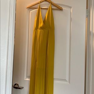 Yellow maxi dress!